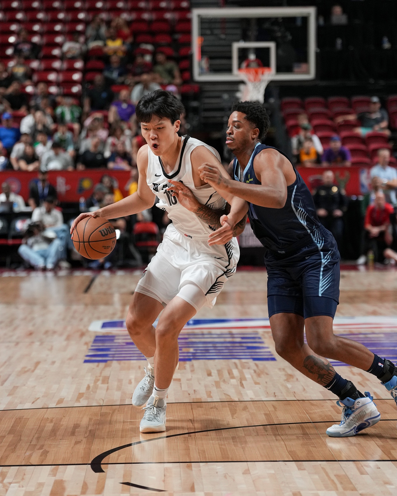 皇冠体育官方平台-控锋？美记：杨瀚森确实有点像申京&amp;约基奇&amp;小萨博尼斯