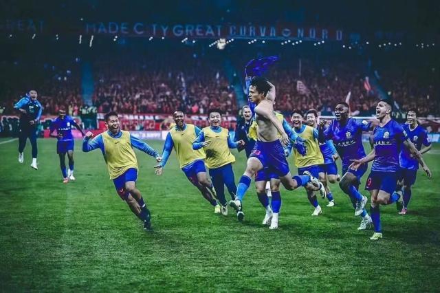 皇冠体育平台-悬念迭起+绝杀被吹！今年冠军奖杯仍将留上海滩？